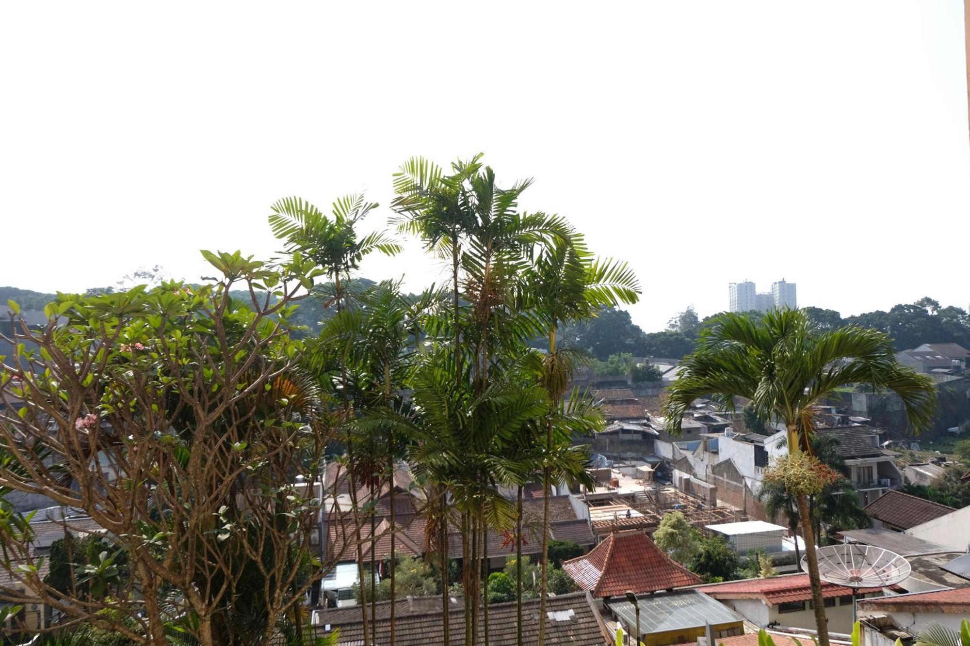 Strategic And Comfy At Grand Setiabudi By Travelio Apartemen *